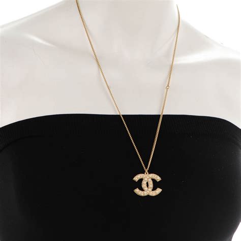 pendentif chanel cc|gold chanel necklace.